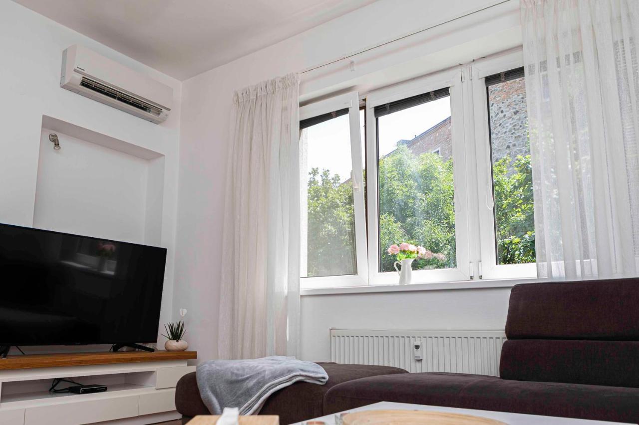 Castle View Apartment With Free Parking Μπρατισλάβα Εξωτερικό φωτογραφία