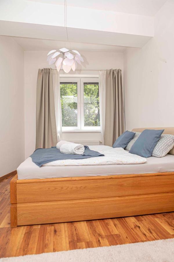 Castle View Apartment With Free Parking Μπρατισλάβα Εξωτερικό φωτογραφία