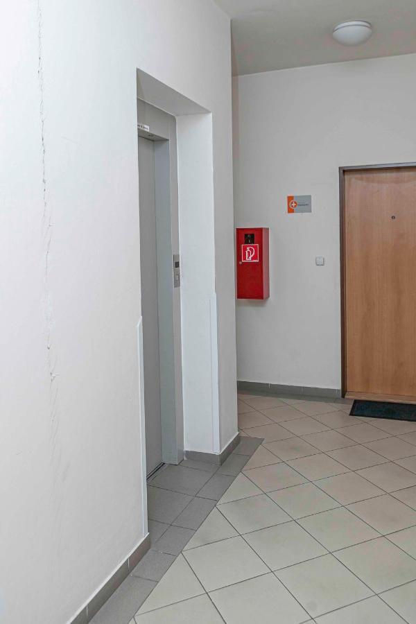 Castle View Apartment With Free Parking Μπρατισλάβα Εξωτερικό φωτογραφία